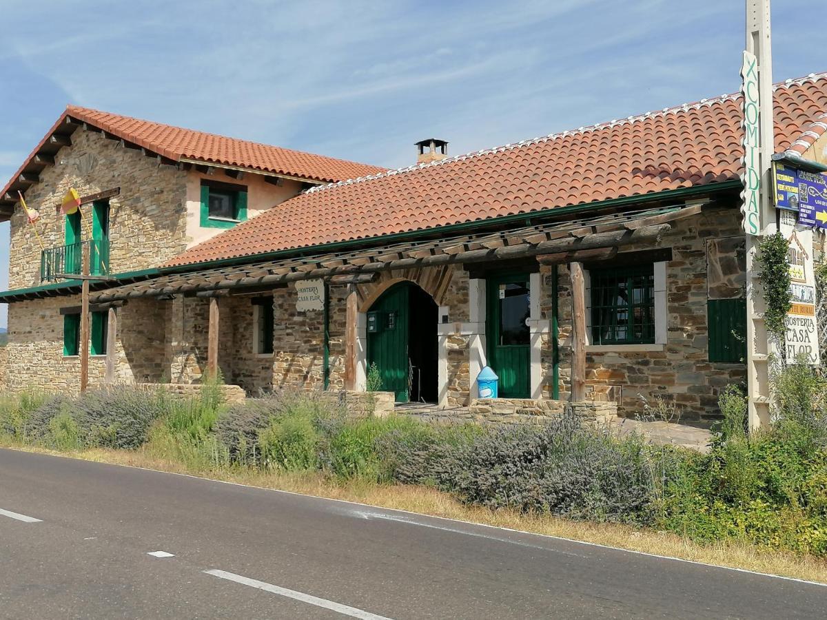Hosteria Casa Flor Murias de Rechivaldo Exterior photo