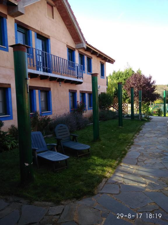 Hosteria Casa Flor Murias de Rechivaldo Exterior photo
